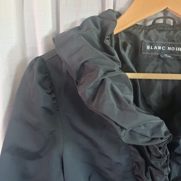 Blanc Noir Black Ruffled Trench Coat Womens M - Picture 3 of 16